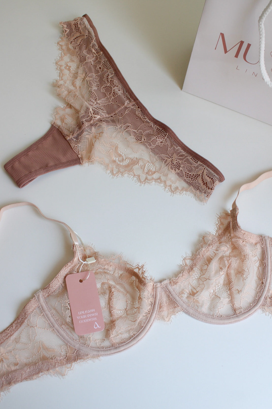 Hanni beige